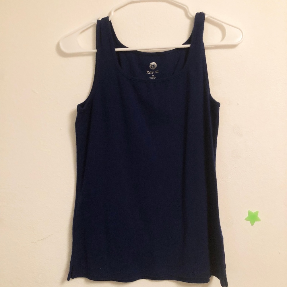 blue tank top